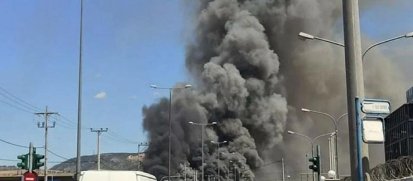 Ασπρόπυργος: Μεγάλη πυρκαγιά σε εργοστάσιο (φώτο)